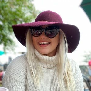 Meet your Posher, Breanna